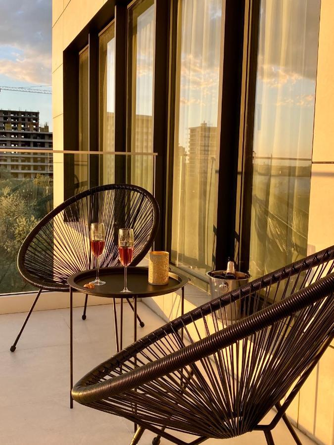 Golden Vibes In Bel Air Apartment Mamaia Exterior photo
